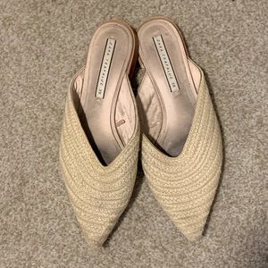 Rare Zara woven mules from Tokyo store